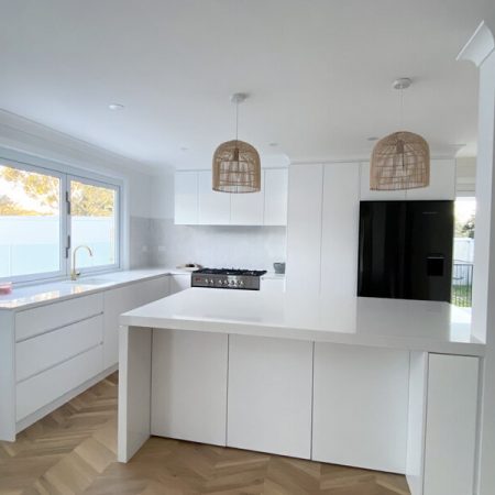 Flatpack kitchen with flat panel draws and cabinetry